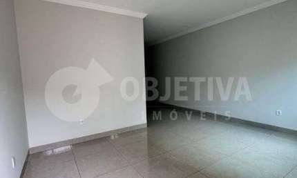 Casa à venda, 2 quartos, 1 suíte, 2 vagas, JARDIM BRASILIA - UBERLANDIA/MG