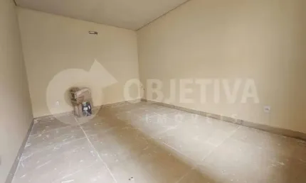 Ponto comercial para alugar em Saraiva, Uberlândia 
