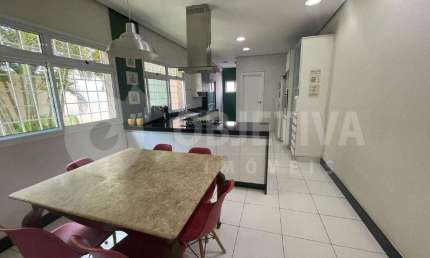 Casa à venda, 4 quartos, 2 suítes, 2 vagas, LIDICE - UBERLANDIA/MG