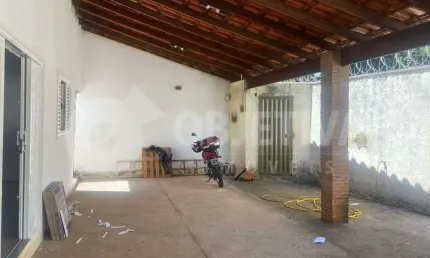 Casa à venda, 2 quartos, 2 vagas, PRESIDENTE ROOSEVELT - UBERLANDIA/MG