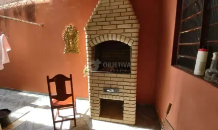Casa à venda, 5 quartos, 2 suítes, 2 vagas, MARTINS - UBERLANDIA/MG