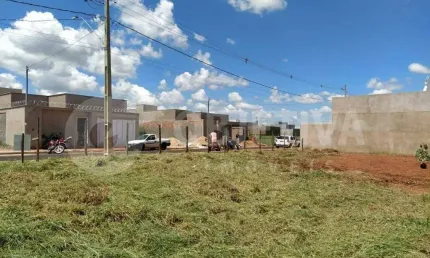 Terreno à venda em Laranjeiras, Uberlândia 