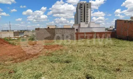 Terreno à venda em Laranjeiras, Uberlândia 
