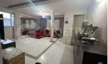 Casa à venda, 6 quartos, 3 suítes, 4 vagas, OSVALDO REZENDE - UBERLANDIA/MG