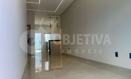 Casa à venda, 2 quartos, 1 suíte, 2 vagas, JARDIM HOLANDA - UBERLANDIA/MG