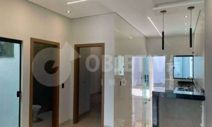 Casa à venda, 2 quartos, 1 suíte, 2 vagas, JARDIM HOLANDA - UBERLANDIA/MG