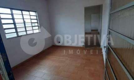 Casa à venda, 3 quartos, 2 suítes, 3 vagas, TABAJARAS - UBERLANDIA/MG