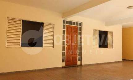 Casa à venda, 5 quartos, 1 suíte, 5 vagas, SANTA MONICA - UBERLANDIA/MG