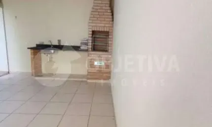 Casa à venda, 3 quartos, 2 suítes, 2 vagas, GRANADA - UBERLANDIA/MG