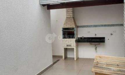 Lindo sobrado em condomínio fechado próximo ao Praia Clube