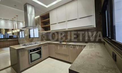 Casa para aluguel, 4 quartos, 2 suítes, 5 vagas, SANTA ROSA - UBERLANDIA/MG