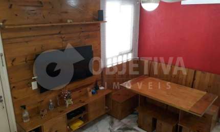 Apartamento à venda, 3 quartos, 1 suíte, 1 vaga, BRASIL - UBERLANDIA/MG