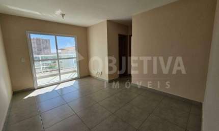 Na região do espetacular bairro planejado Granja Marileusa - Apartamento com 2 Quartos e 1 banheiro para Alugar