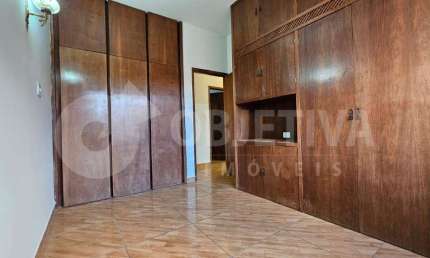 Casa para aluguel, 3 quartos, 2 vagas, MARTINS - UBERLANDIA/MG