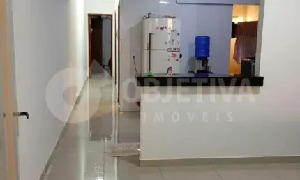 Casa à venda, 2 quartos, 1 suíte, 1 vaga, JARDIM BRASILIA - UBERLANDIA/MG