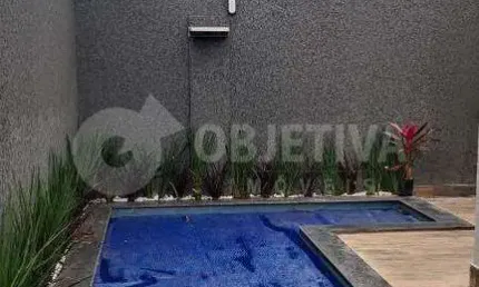 Casa à venda, 3 quartos, 1 suíte, 5 vagas, NOVO MUNDO - UBERLANDIA/MG