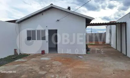 Casa à venda, 2 quartos, 4 vagas, PEQUIS - UBERLANDIA/MG