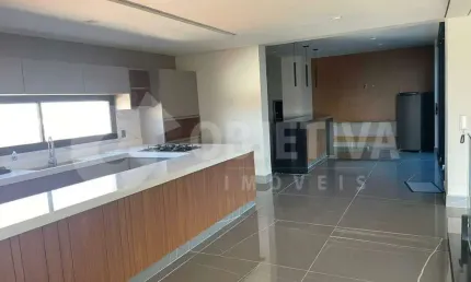 Cobertura para aluguel, 3 quartos, 3 suítes, 4 vagas, GRANADA - UBERLANDIA/MG