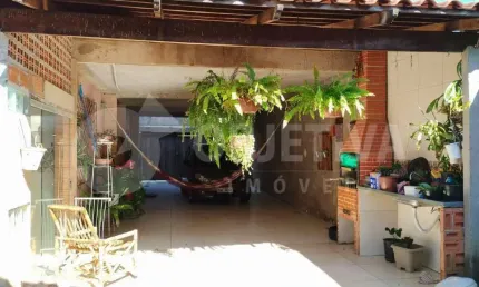 Casa à venda, 3 quartos, 1 suíte, 4 vagas, CIDADE JARDIM - UBERLANDIA/MG