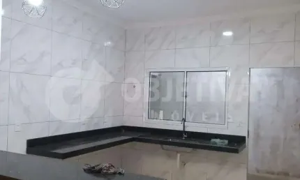 Casa à venda, 3 quartos, 1 suíte, 3 vagas, laranjeiras - uberlandia/mg