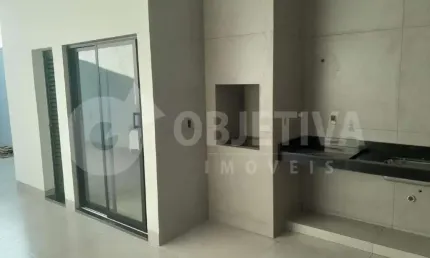 Casa à venda, 3 quartos, 1 suíte, 2 vagas, laranjeiras - uberlandia/mg