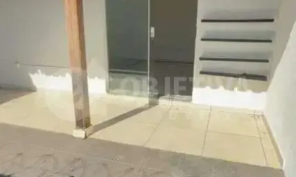 Ponto comercial para alugar no Santa Mônica, Uberlândia 