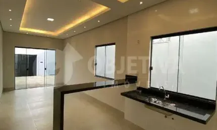 Casa à venda, 2 quartos, 1 suíte, 3 vagas, laranjeiras - uberlandia/mg