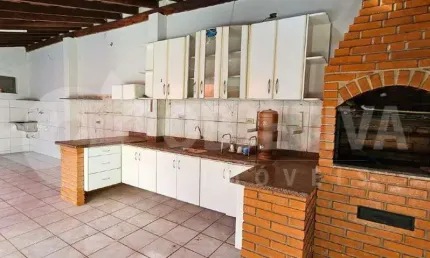 Casa para aluguel, 3 quartos, 3 vagas, santa rosa - uberlandia/mg