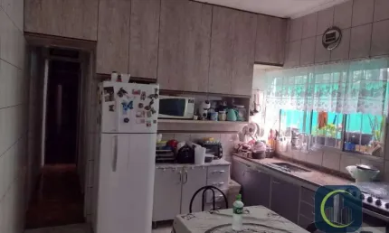 Casa com 3 quartos à venda na Rua Maestro Ernesto Lahos, 228, Cidade Patriarca, São Paulo