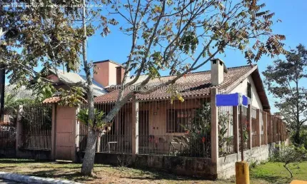 Casa em Condomínio para Venda em Viamão, Condomínio Cantegril, 3 dormitórios, 1 suíte, 4 banheiros, 2 vagas