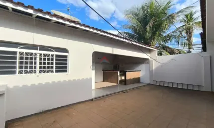 Casa com 3 quartos para alugar no Novo Paraíso, Araçatuba 