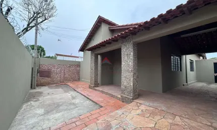 Casa com 3 quartos para alugar no Bairro das Bandeiras, Araçatuba 