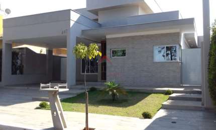 Casa em condomínio fechado com 3 quartos para alugar no Aeroporto, Araçatuba 