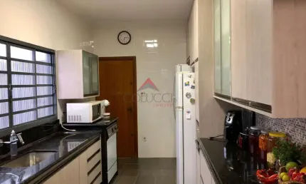 Casa com 2 quartos para alugar na Vila Carvalho, Araçatuba 