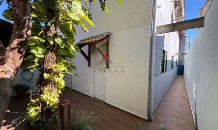 Casa com 3 quartos para alugar no Jardim Brasília, Araçatuba 