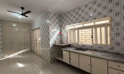 CASA RESIDENCIAL/COMERCIAL - LOCAÇÃO - VILA MENDONÇA