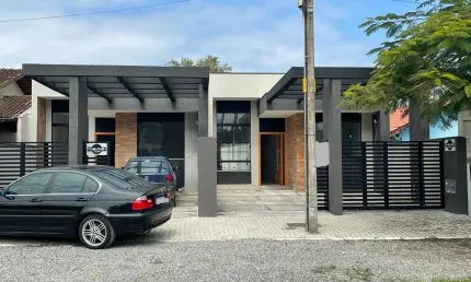 Excelente lançamento em Itapoá/SC -  95m²  -  3 quartos  - 1 suíte - 2 banheiros – 2 vagas