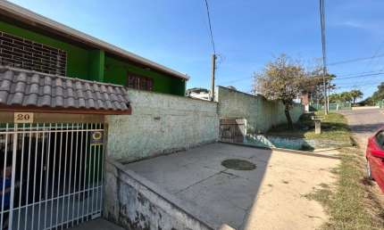 Terreno de esquina comercial, contendo 1 sobrado e 1 casa de madeira - Santa Cândida