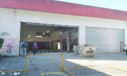 Barracão / Galpão / Depósito com 10 salas à venda no Capão Redondo, São Paulo , 1000 m2 por R$ 7.928.000