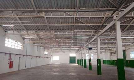 Barracão / Galpão / Depósito com 10 salas para alugar em Interlagos, São Paulo , 6800 m2 por R$ 30.000