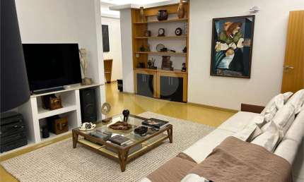 Apartamento com 3 quartos à venda em Higienópolis - SP