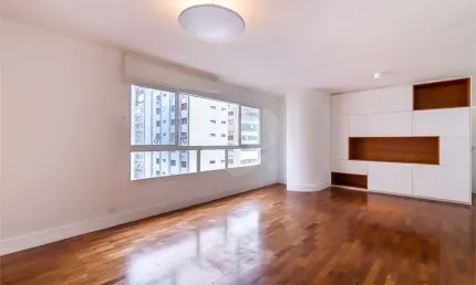 Apartamento com 3 quartos à venda em Cerqueira César - SP