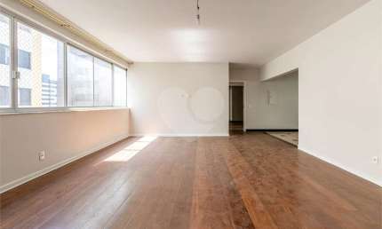 Apartamento com 3 quartos à venda na Rua Abílio Soares, --, Paraíso, São Paulo