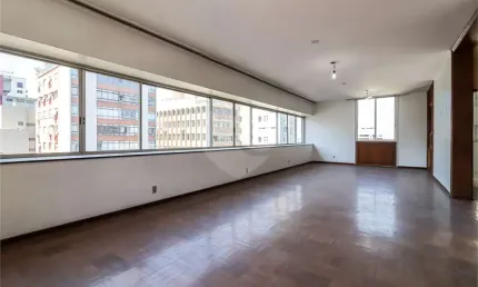 Apartamento com 3 quartos à venda em Jardim Paulista - SP