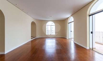 Apartamento com 4 quartos à venda em Cerqueira César - SP