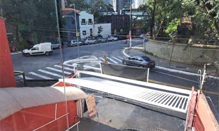 Sobrado com 4 quartos à venda ou para locação em Higienópolis - SP