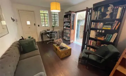 Casa de vila com 2 quartos à venda em Pinheiros - SP