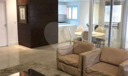 Duplex com 3 quartos à venda ou para locação em Cerqueira César - SP