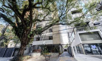 Apartamento com 3 quartos à venda ou para locação em Pinheiros - SP
