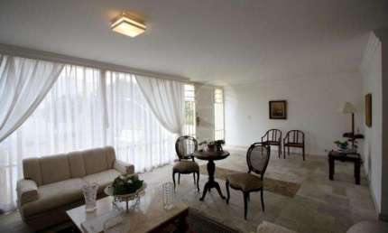 Casa com 4 quartos à venda na Rua André Dreyfus, --, Sumaré, São Paulo